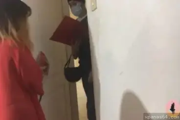 Permisi Paket Kurir Ngentot Cewek Rumah Sendiri