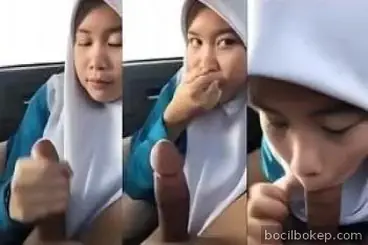 Rayu Cewek Imut di Dalam Mobil