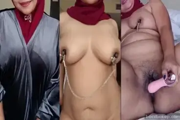 Umi Hijab Montok Binal Colmek Memek Basah Banjir